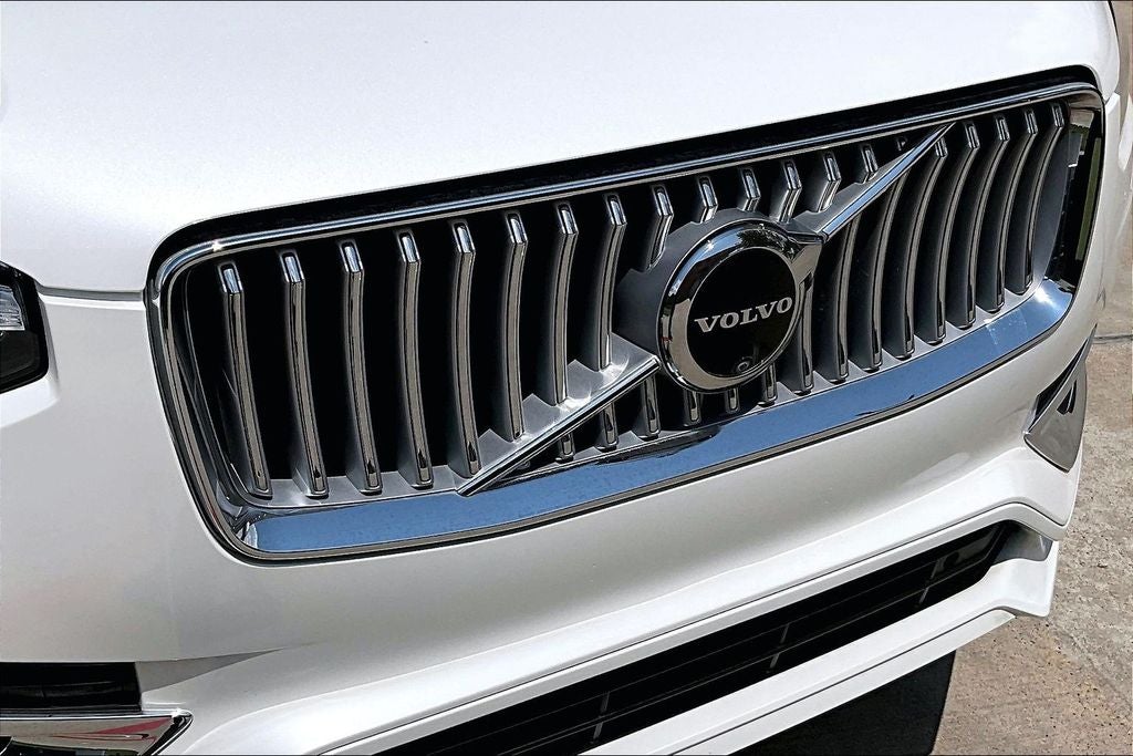2025 Volvo XC90 B6 Plus 7-Seater