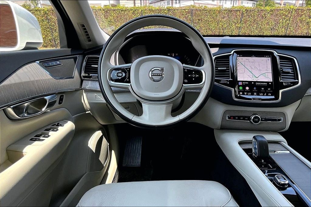 2025 Volvo XC90 B6 Plus 7-Seater