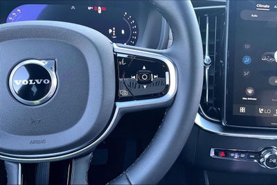 2026 Volvo XC90 B6 Plus 7-Seater