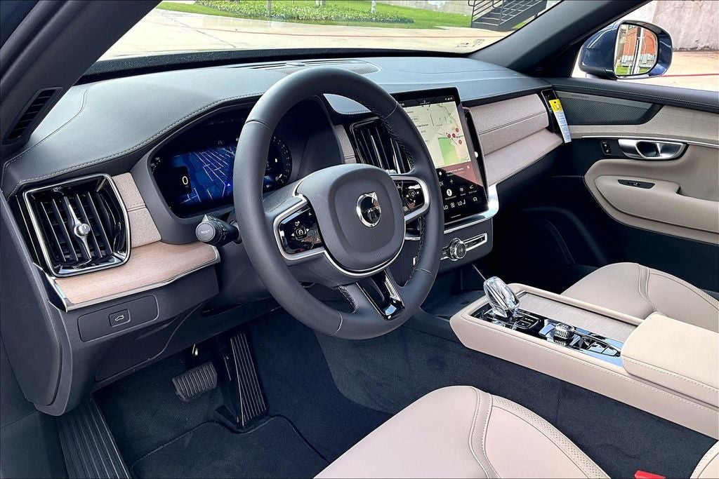 2026 Volvo XC90 B6 Plus 7-Seater