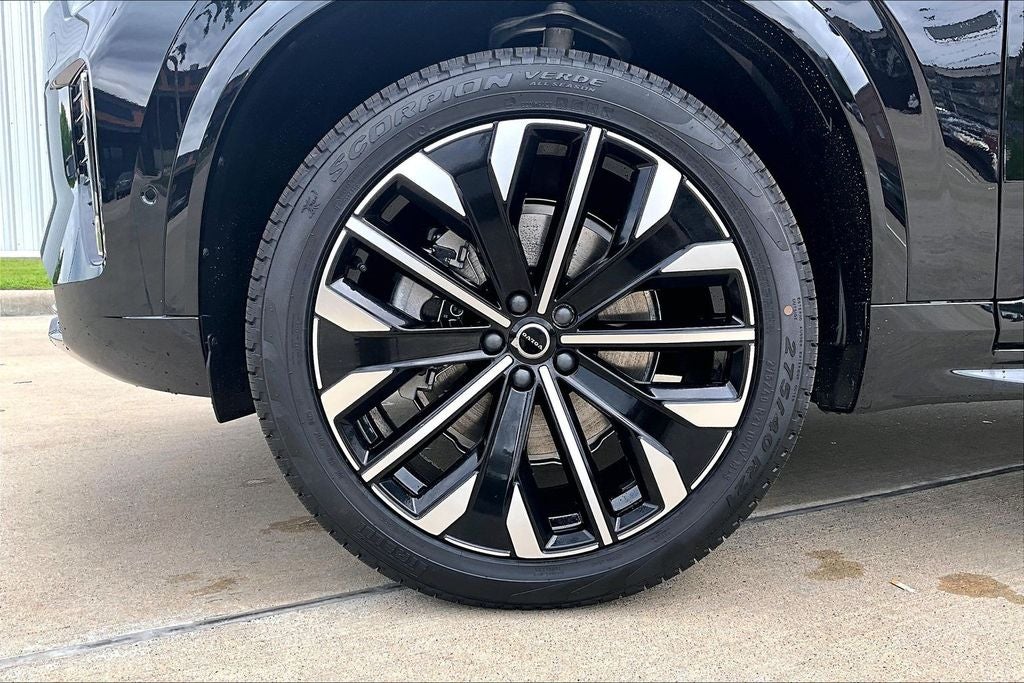 2026 Volvo XC90 B6 Plus 7-Seater
