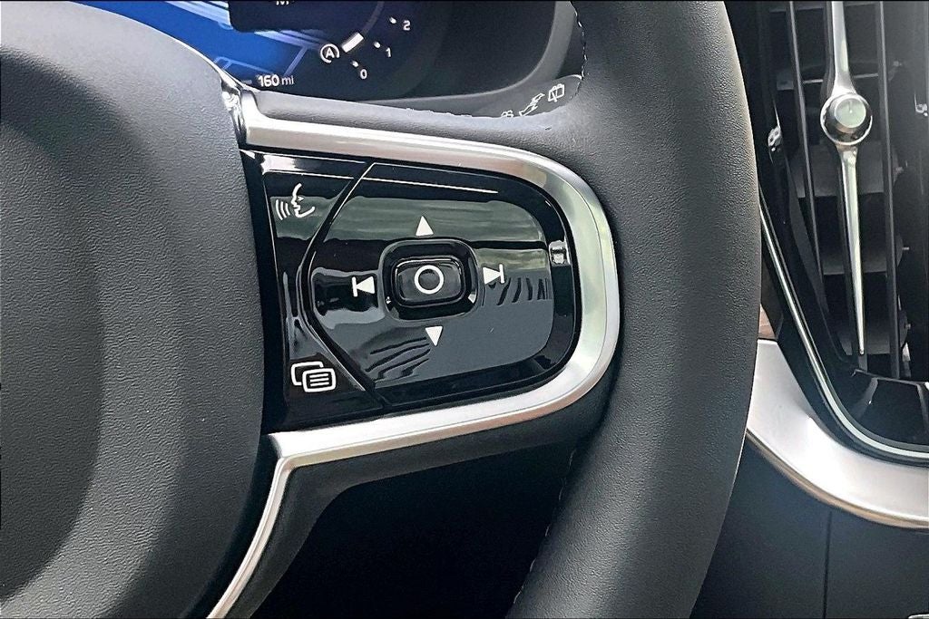 2027 Volvo XC90 B6 Plus 7-Seater