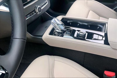 2027 Volvo XC90 B6 Plus 7-Seater