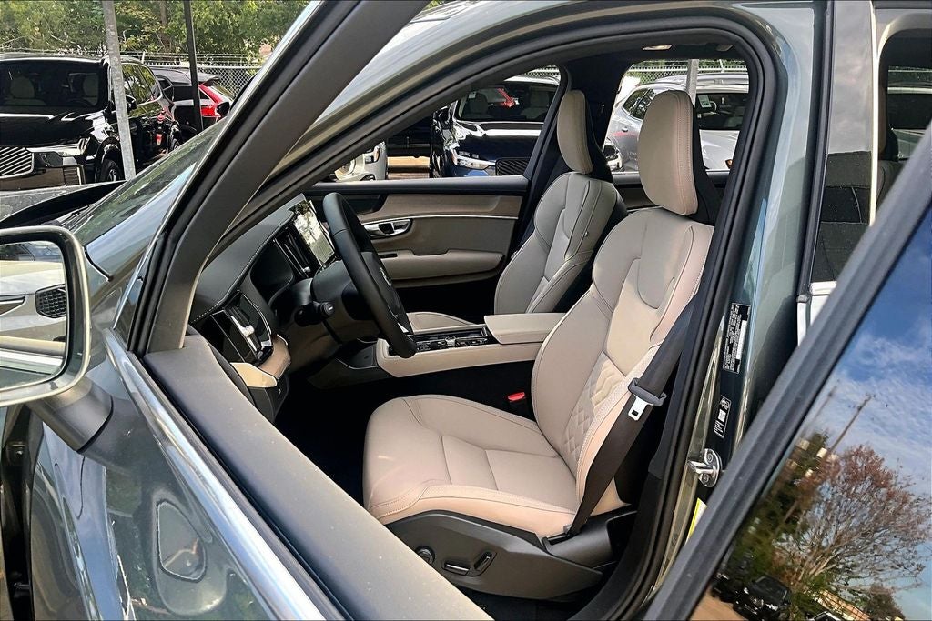 2027 Volvo XC90 B6 Plus 7-Seater