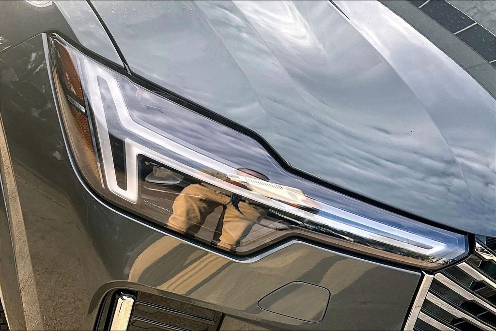 2027 Volvo XC90 B6 Plus 7-Seater