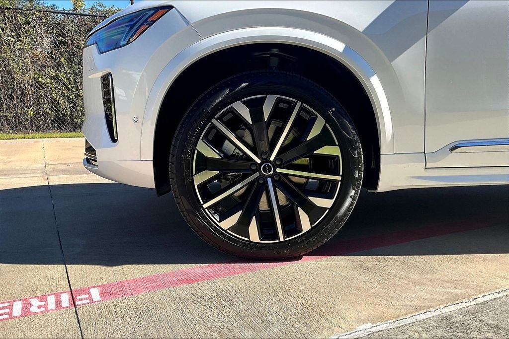 2026 Volvo XC90 B6 Plus 7-Seater