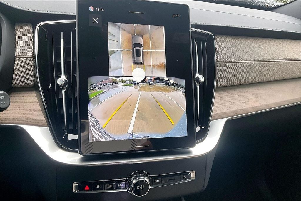 2026 Volvo XC90 B6 Plus 7-Seater