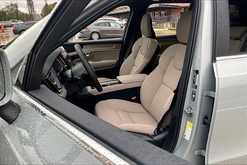 2026 Volvo XC90 B6 Plus 7-Seater