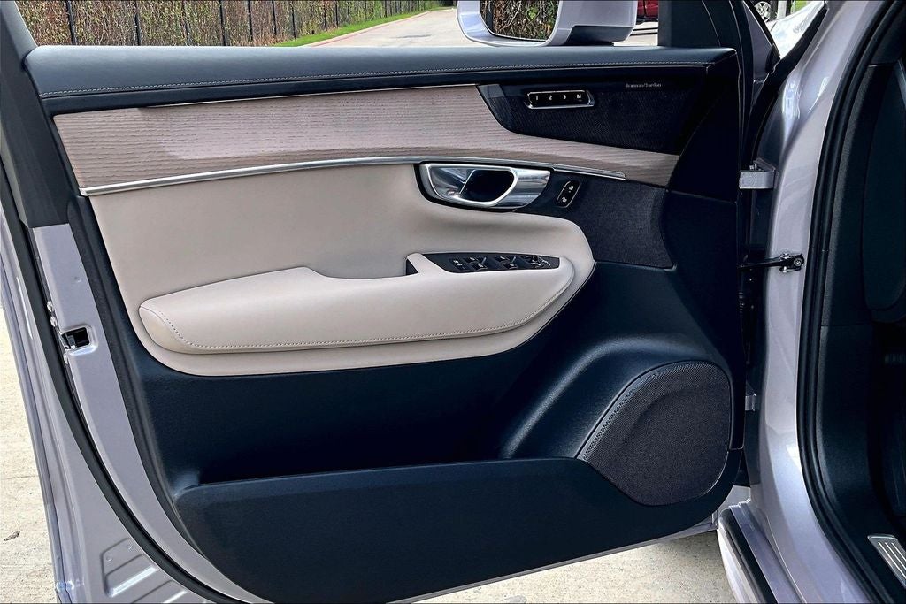 2026 Volvo XC90 B6 Plus 7-Seater