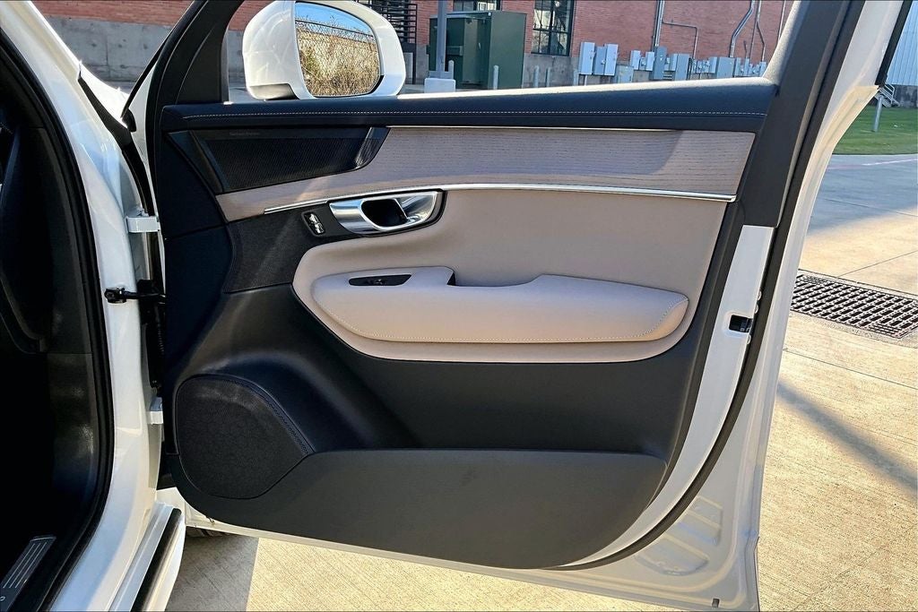 2026 Volvo XC90 B6 Plus 7-Seater