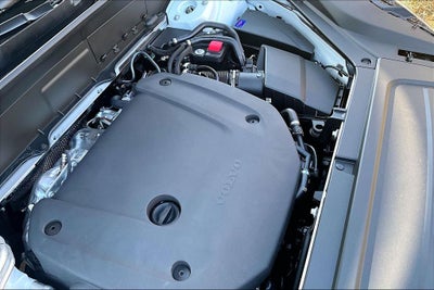 2026 Volvo XC90 B6 Plus 7-Seater