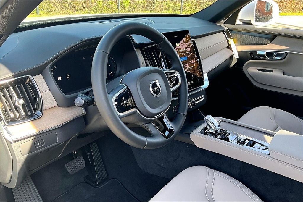 2026 Volvo XC90 B6 Plus 7-Seater