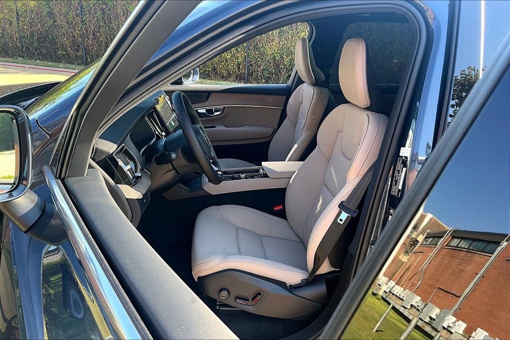 2027 Volvo XC90 B6 Plus 7-Seater