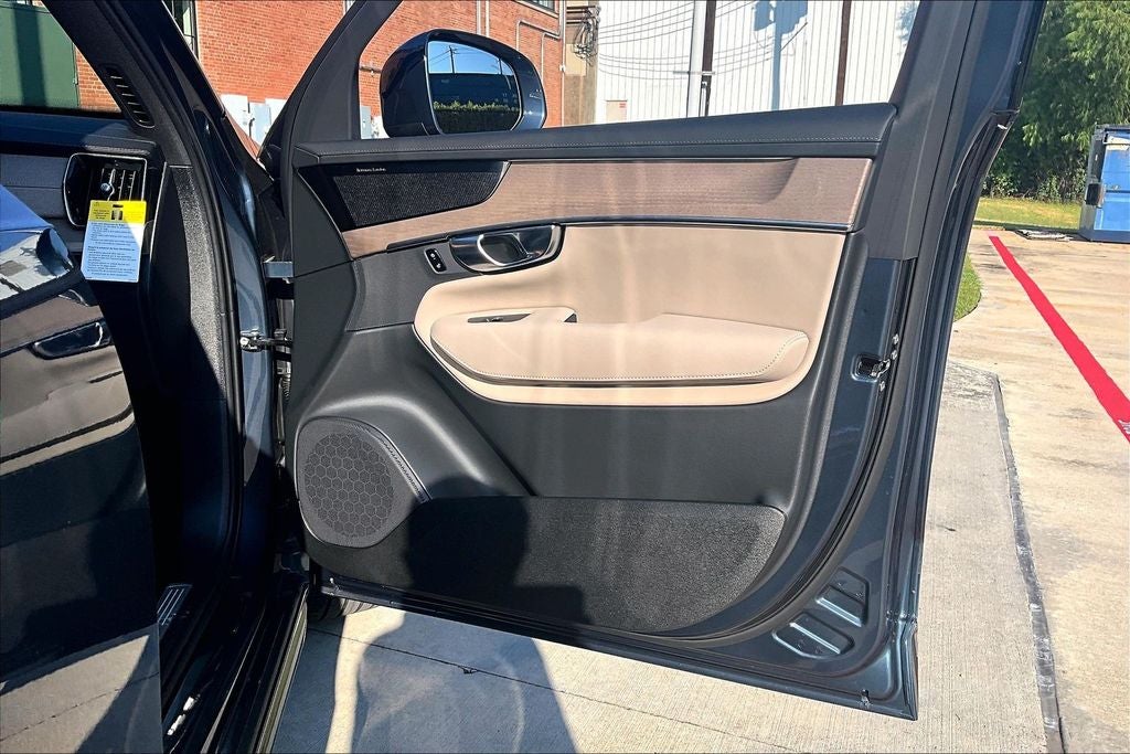 2027 Volvo XC90 B6 Plus 7-Seater