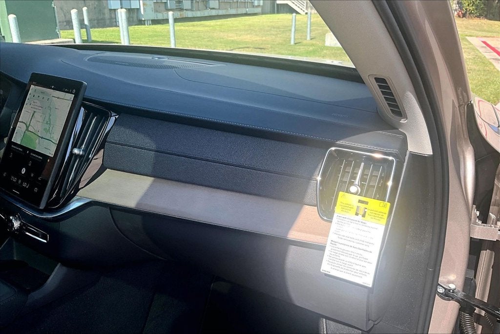 2027 Volvo XC90 B6 Plus 7-Seater