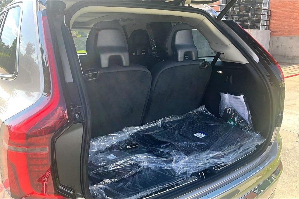 2027 Volvo XC90 B6 Plus 7-Seater