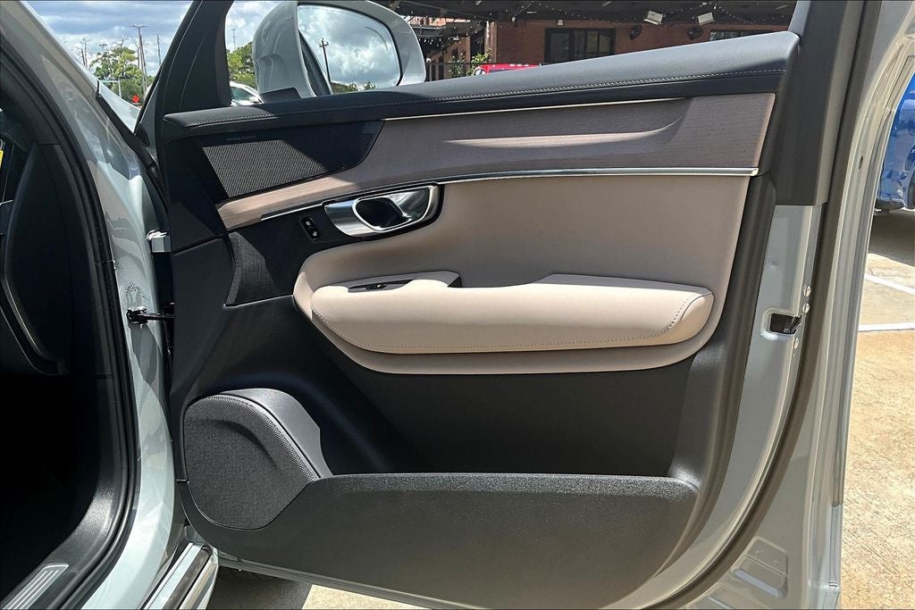 2026 Volvo XC90 B6 Plus 7-Seater