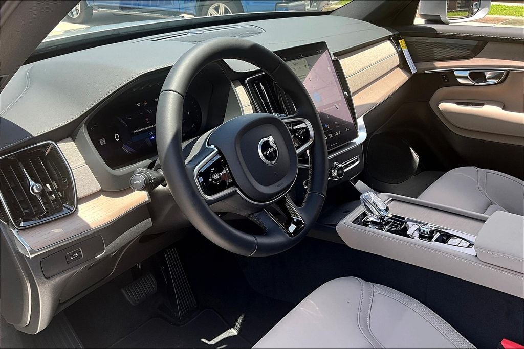 2026 Volvo XC90 B6 Plus 7-Seater