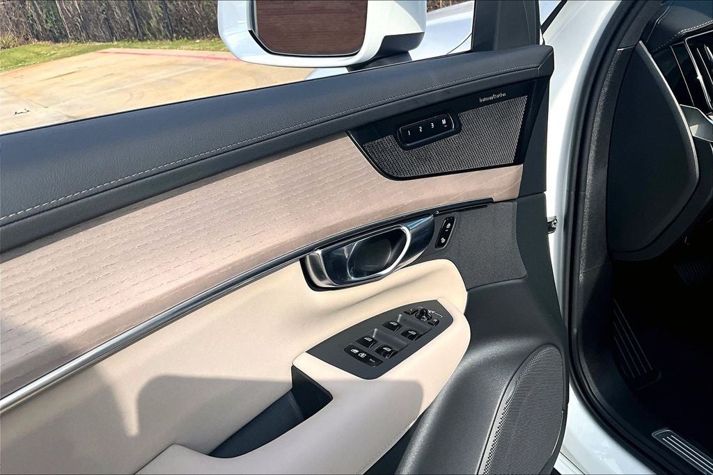 2026 Volvo XC90 B6 Plus 7-Seater