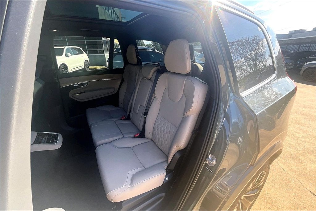 2027 Volvo XC90 B6 Plus 7-Seater