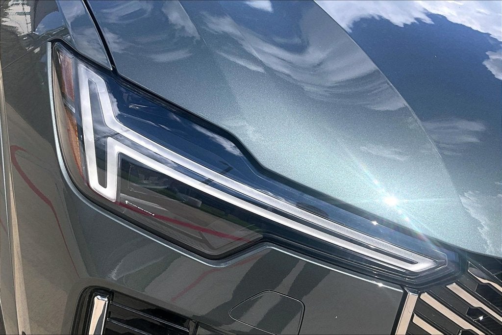 2027 Volvo XC90 B6 Plus 7-Seater