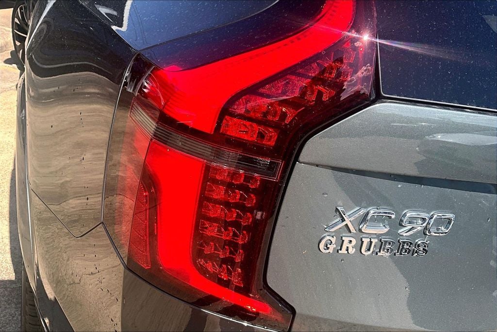 2027 Volvo XC90 B6 Plus 7-Seater