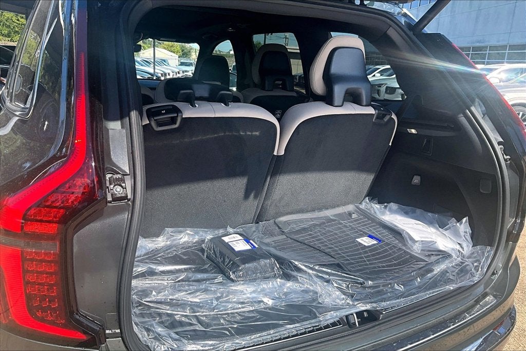 2027 Volvo XC90 B6 Plus 7-Seater
