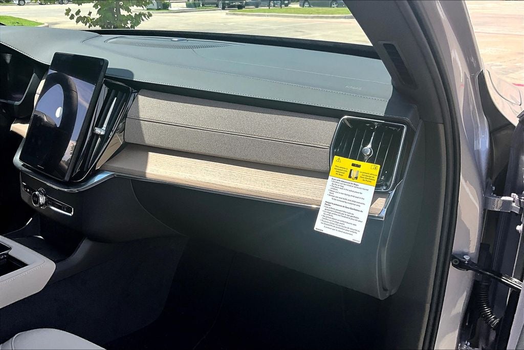 2026 Volvo XC90 B6 Plus 7-Seater