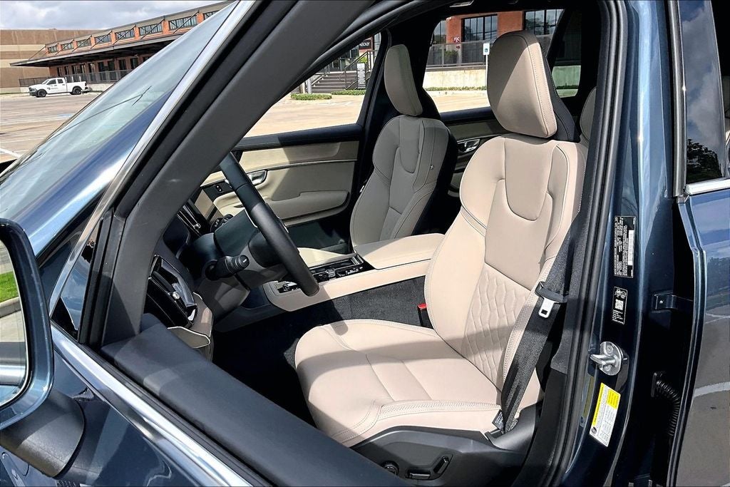 2026 Volvo XC90 B6 Plus 7-Seater