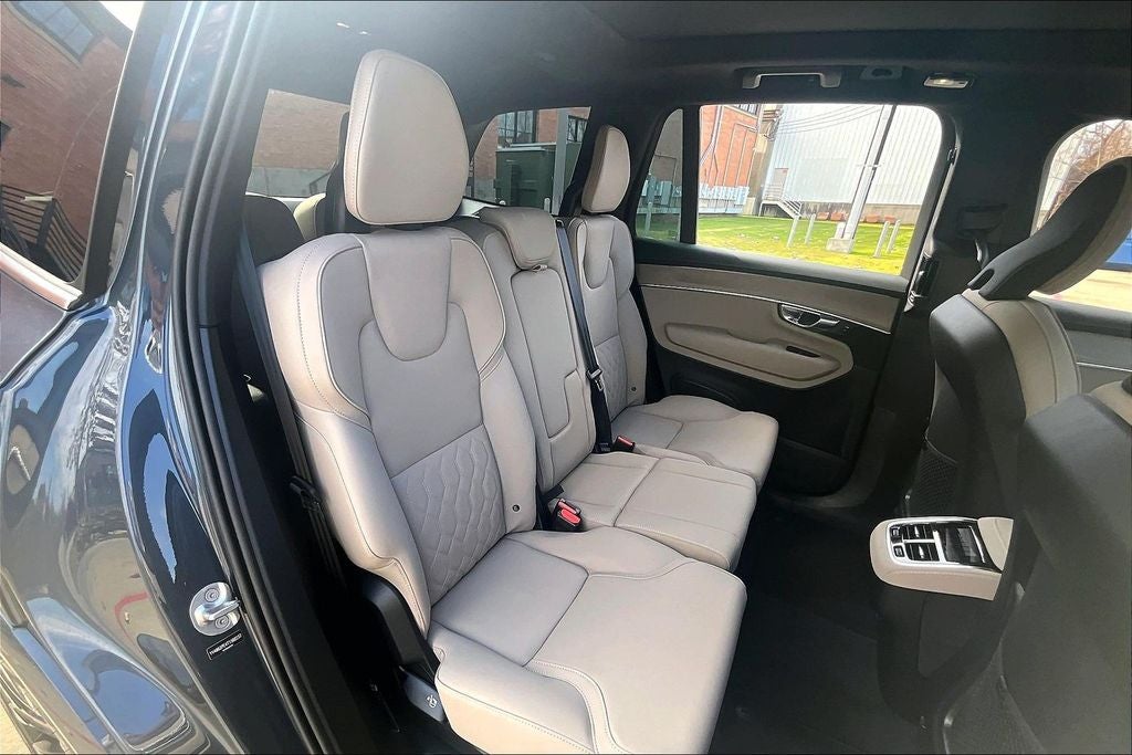 2026 Volvo XC90 B6 Plus 7-Seater