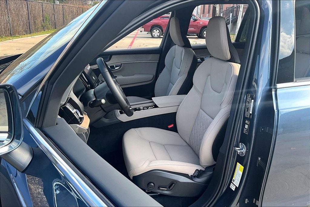 2026 Volvo XC90 B6 Plus 7-Seater