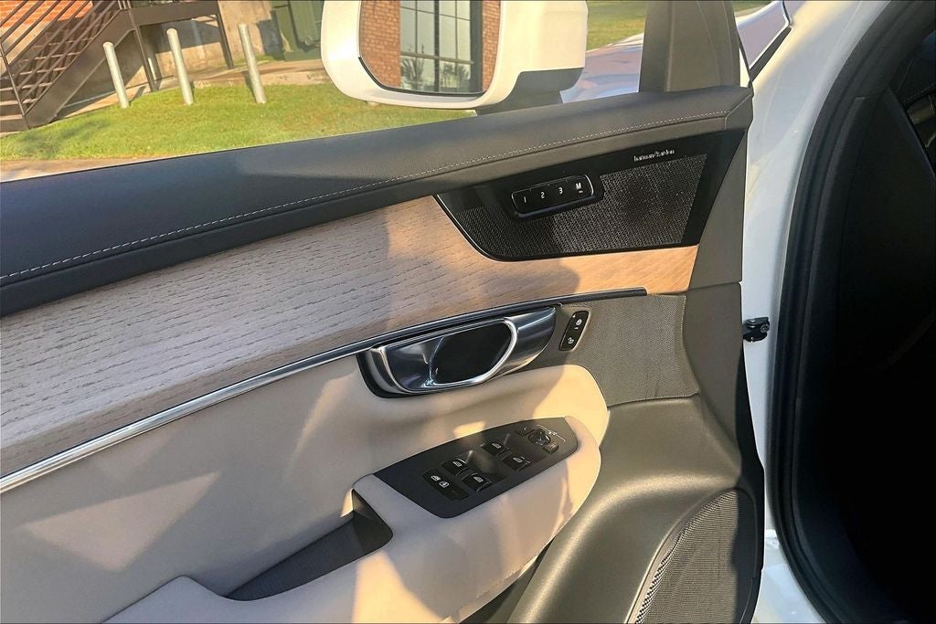 2027 Volvo XC90 B6 Plus 7-Seater