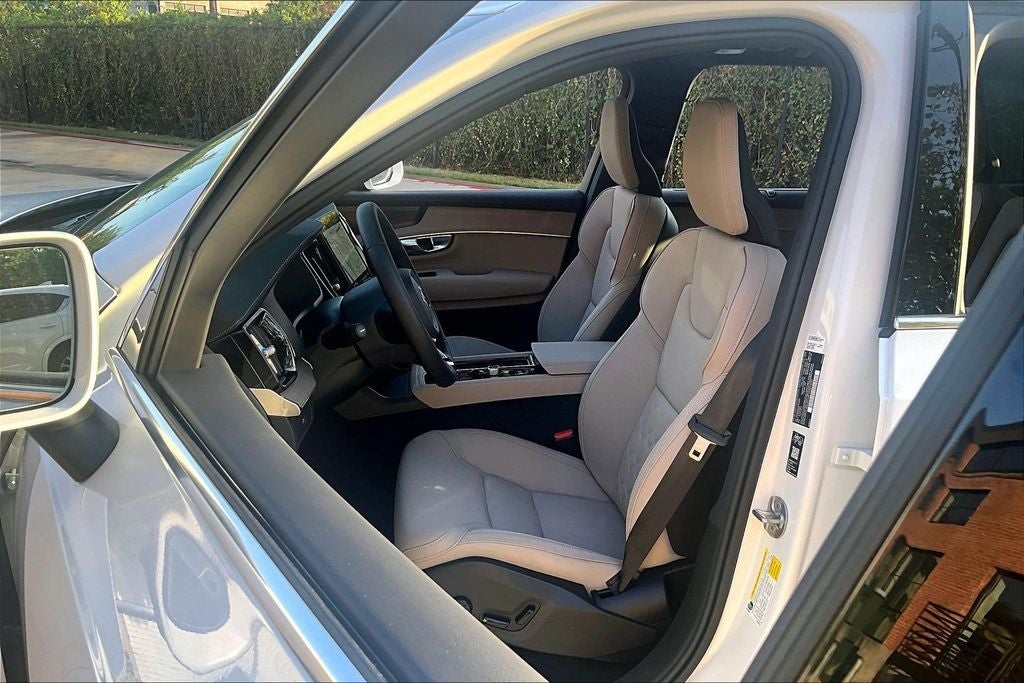 2027 Volvo XC90 B6 Plus 7-Seater