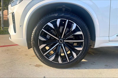 2027 Volvo XC90 B6 Plus 7-Seater
