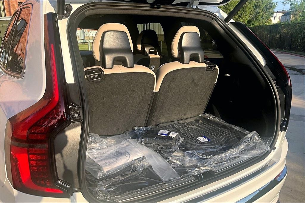 2027 Volvo XC90 B6 Plus 7-Seater