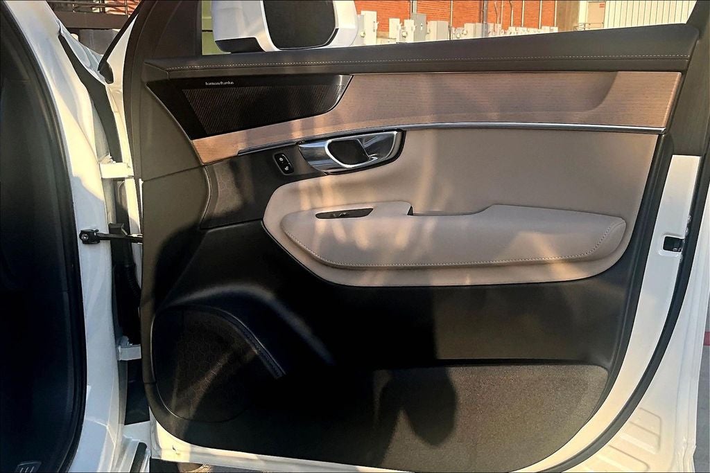 2027 Volvo XC90 B6 Plus 7-Seater