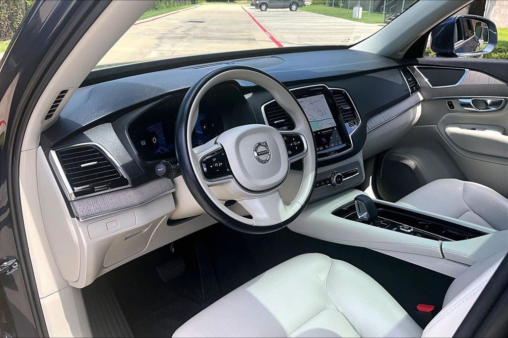 2025 Volvo XC90 B6 Plus 7-Seater