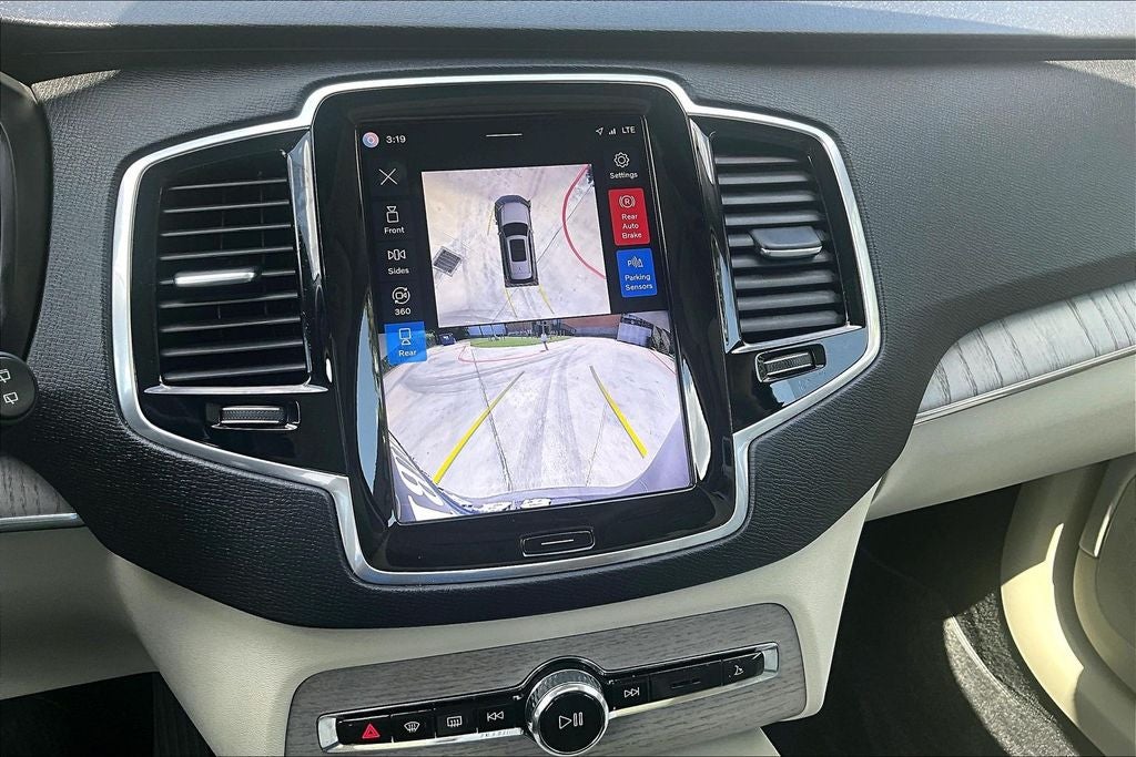 2025 Volvo XC90 B6 Plus 7-Seater