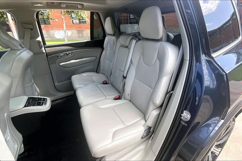 2025 Volvo XC90 B6 Plus 7-Seater