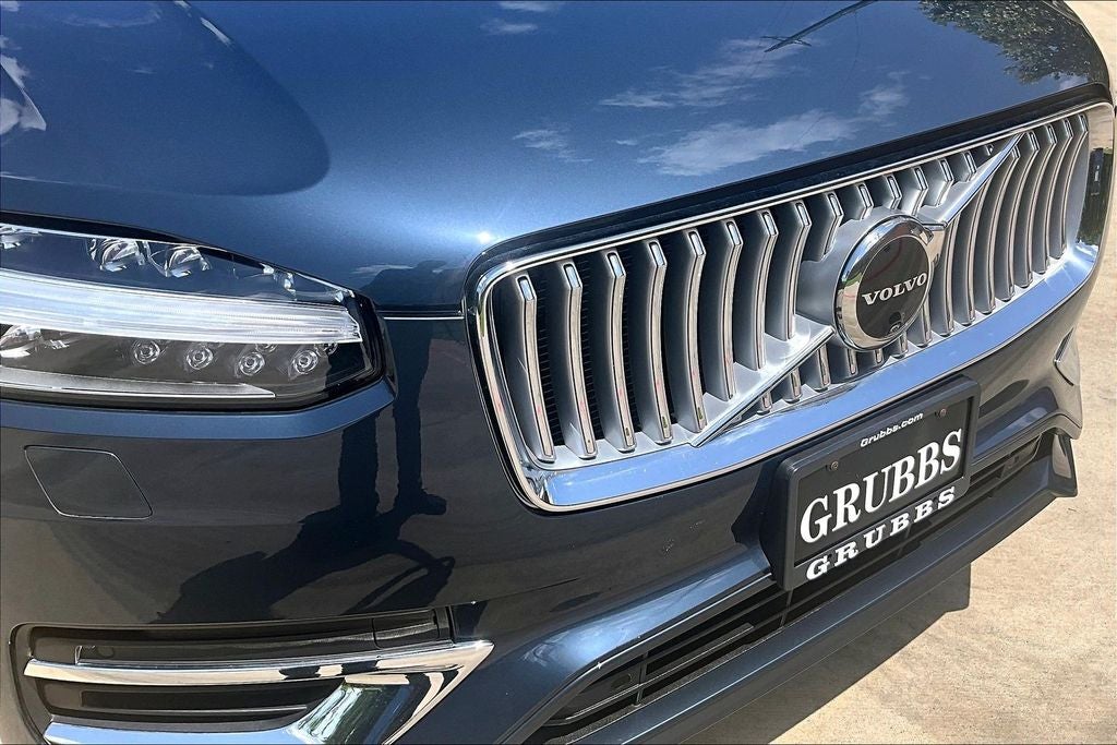 2025 Volvo XC90 B6 Plus 7-Seater