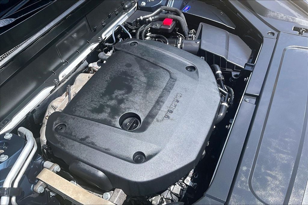 2025 Volvo XC90 B6 Plus 7-Seater