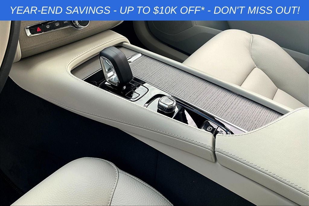 2025 Volvo XC90 B6 Plus 7-Seater