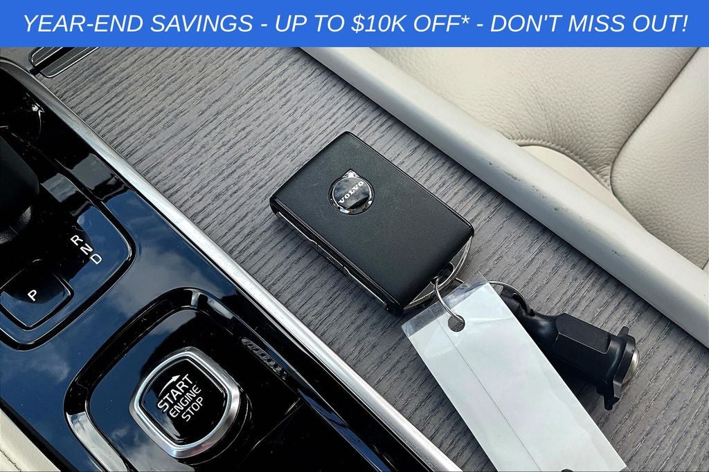 2025 Volvo XC90 B6 Plus 7-Seater