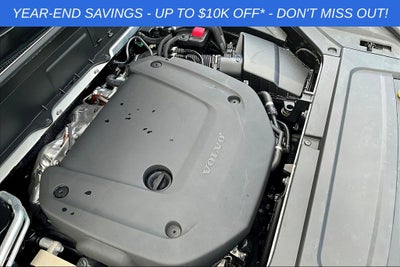 2025 Volvo XC90 B6 Plus 7-Seater