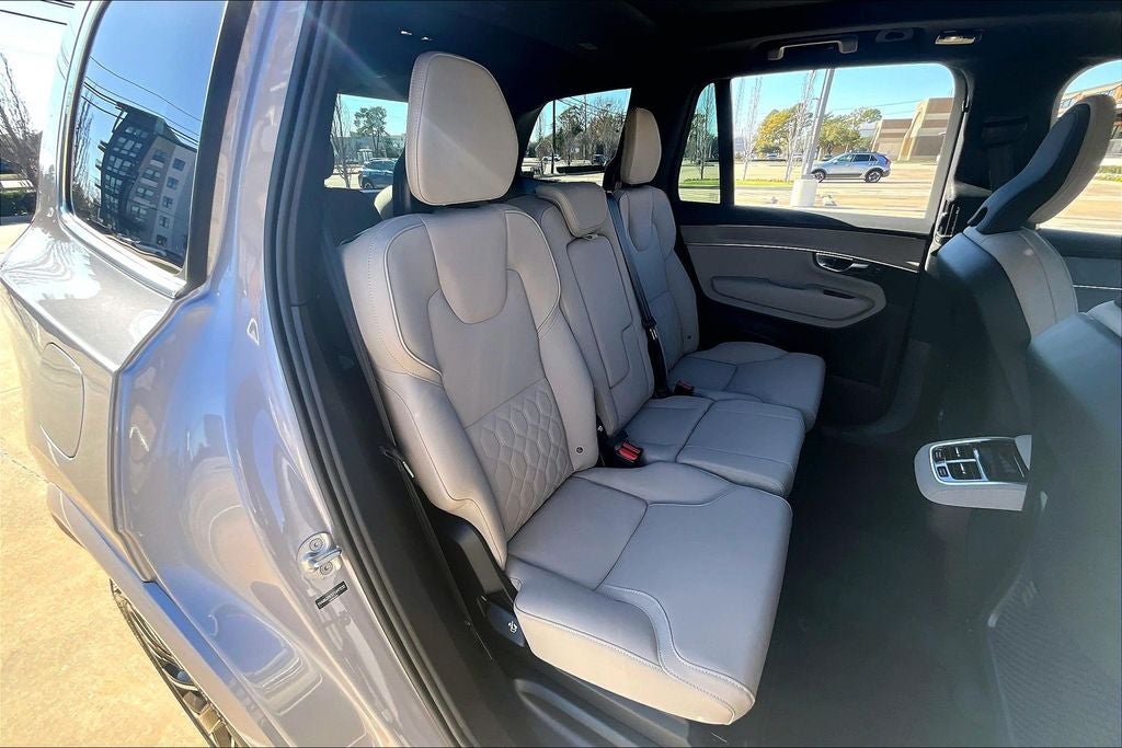 2026 Volvo XC90 B6 Plus 7-Seater