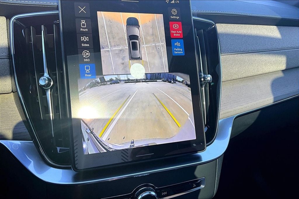 2026 Volvo XC90 B6 Plus 7-Seater