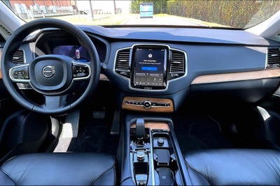 2024 Volvo XC90 B6 Plus Bright Theme