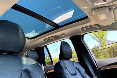 2024 Volvo XC90 B6 Plus Bright Theme