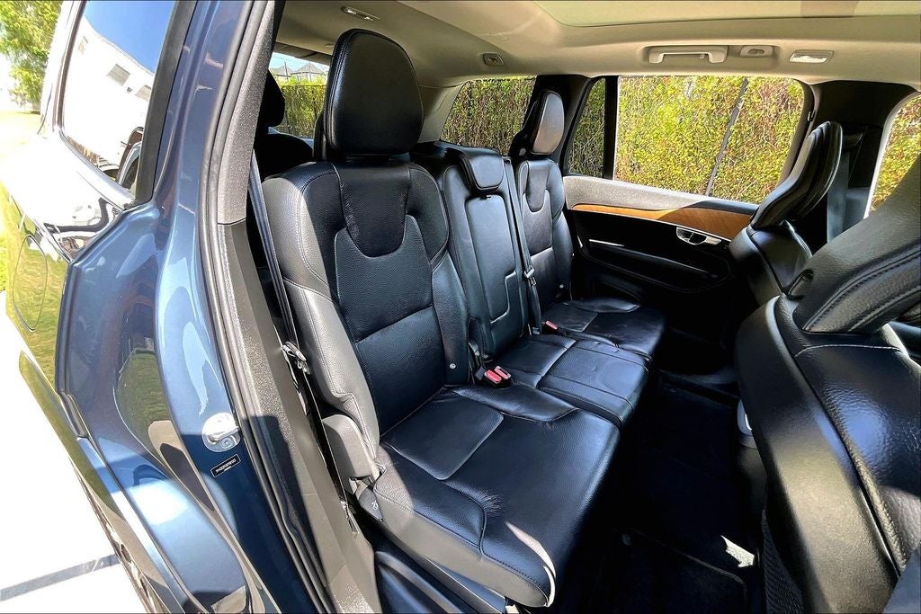 2024 Volvo XC90 B6 Plus Bright Theme