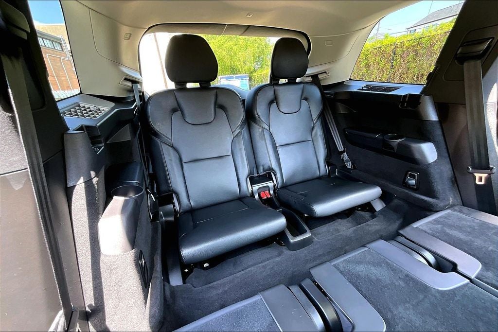 2024 Volvo XC90 B6 Plus Bright Theme